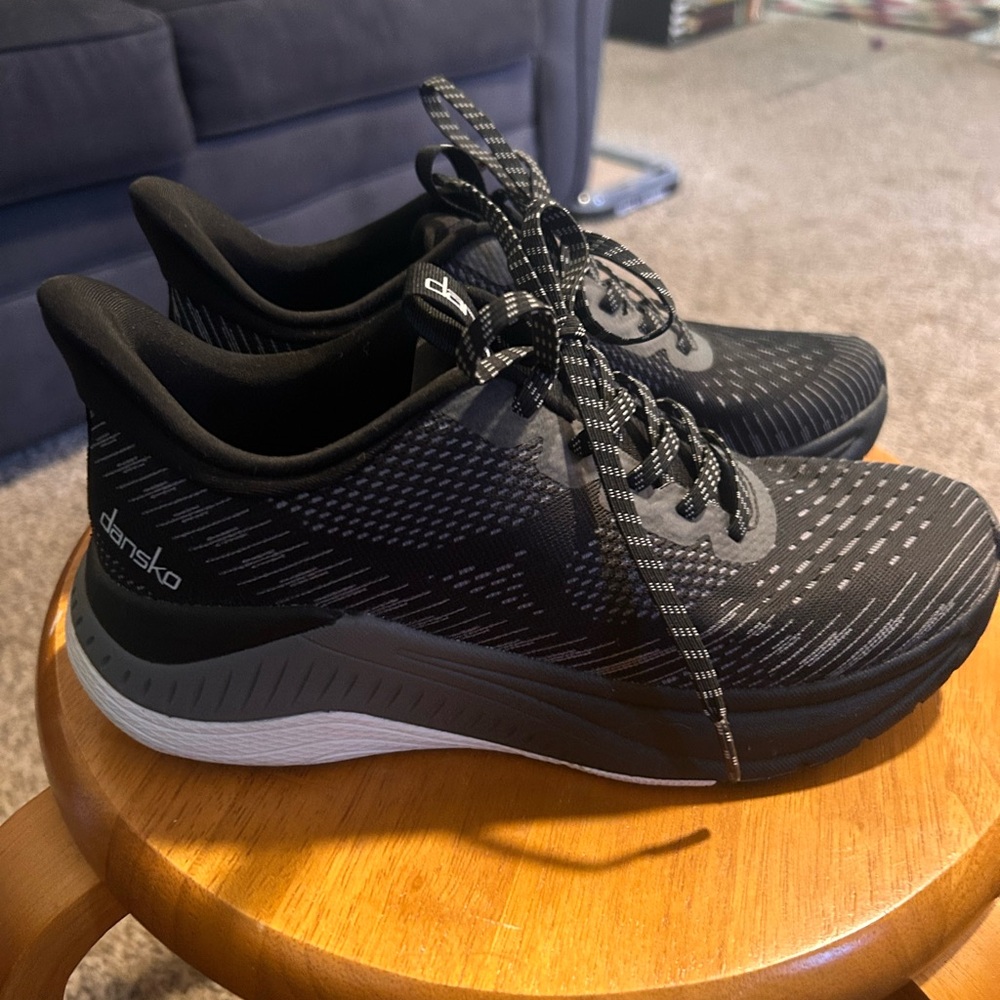 Dansko Women’s Peony Slip-On Sneaker Black Athletic Shoes